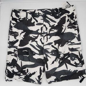 Bang Manzoe Mens Cargo Shorts size 42